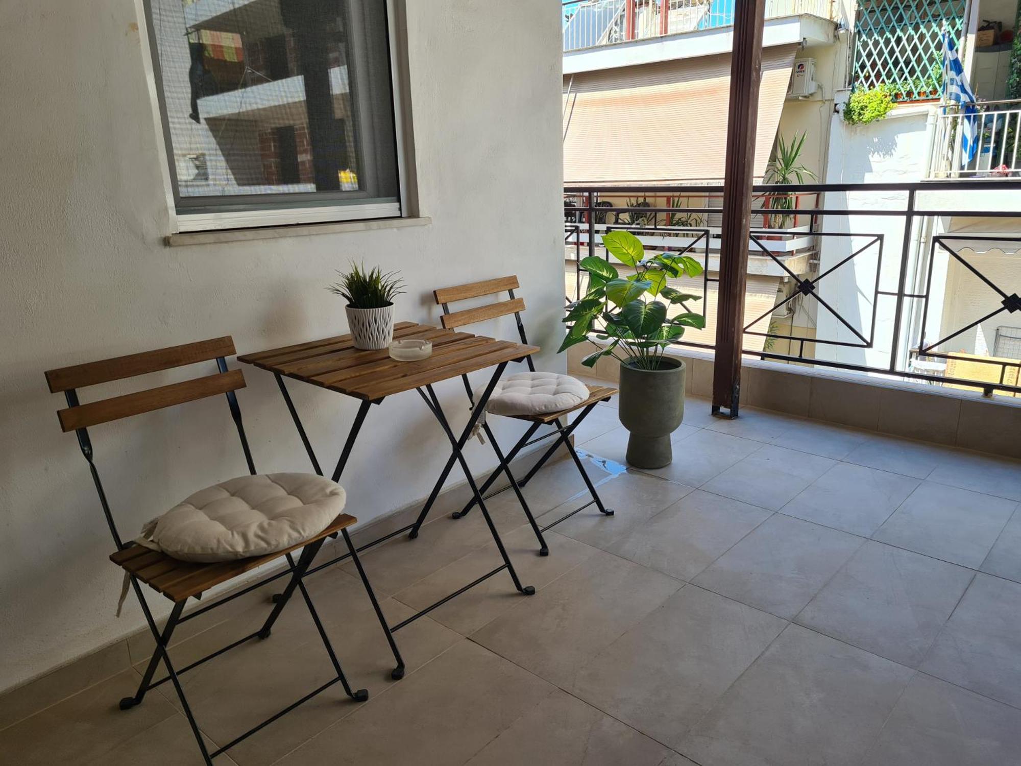 Apartment In The Heart Of The City 3A Лариса Екстериор снимка